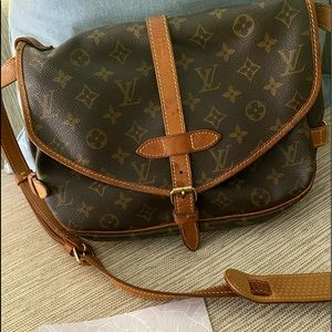 Louis Vuitton Crossbody Saumur 30